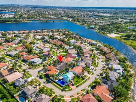 746 NW 176th Avenue Pembroke Pines FL 33029