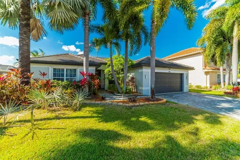 746 NW 176th Avenue Pembroke Pines FL 33029