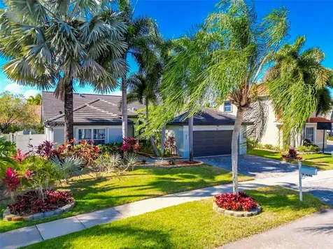 746 NW 176th Avenue Pembroke Pines FL 33029