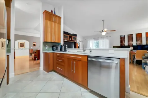 746 NW 176th Avenue Pembroke Pines FL 33029