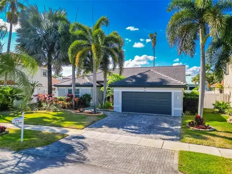 746 NW 176th Avenue Pembroke Pines FL 33029