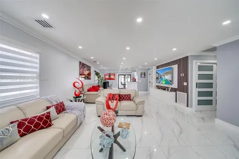 11991 SW 7th Street Miami FL 33184