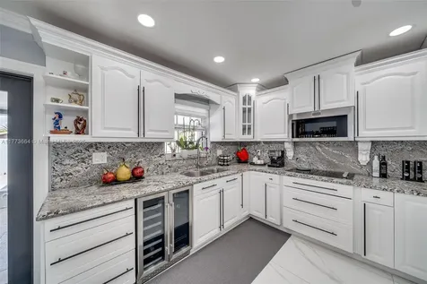 11991 SW 7th Street Miami FL 33184