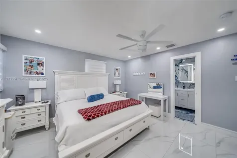 11991 SW 7th Street Miami FL 33184