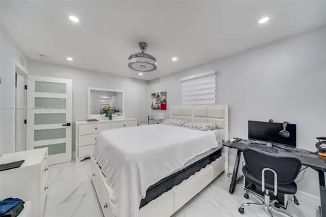 11991 SW 7th Street Miami FL 33184