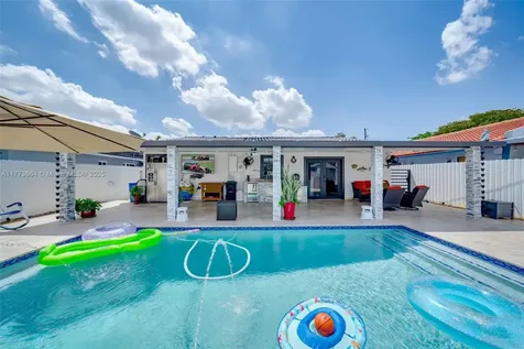11991 SW 7th Street Miami FL 33184