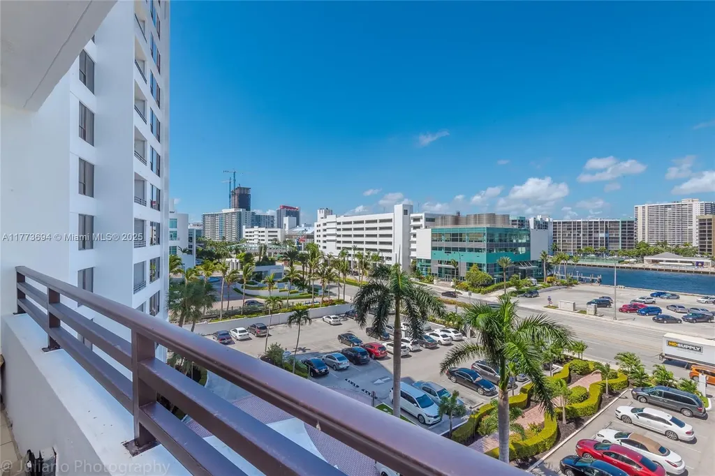 3505 S Ocean Drive Hollywood FL 33019