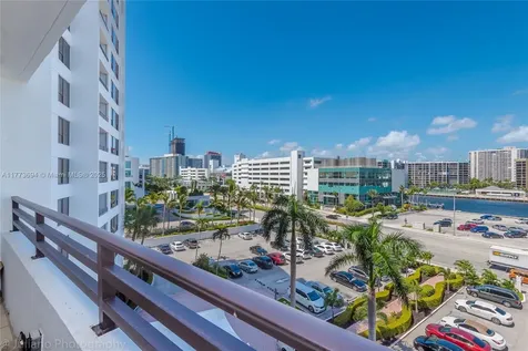 3505 S Ocean Drive Hollywood FL 33019