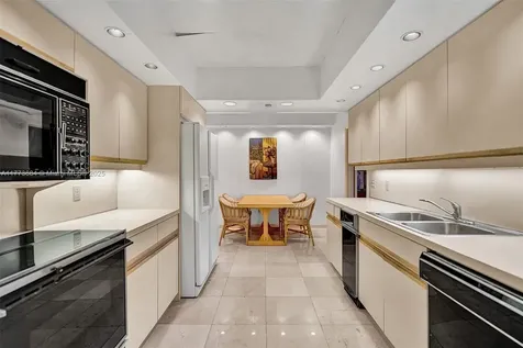 10175 Collins Avenue Bal Harbour FL 33154