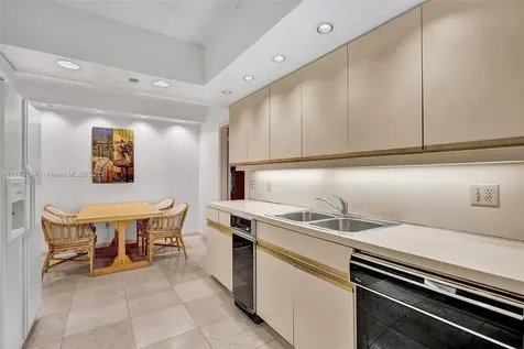 10175 Collins Avenue Bal Harbour FL 33154