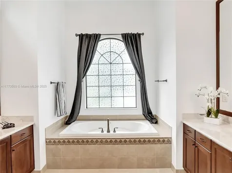 8437 Hawks Gully Avenue Delray Beach FL 33446