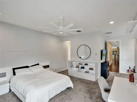 8437 Hawks Gully Avenue Delray Beach FL 33446
