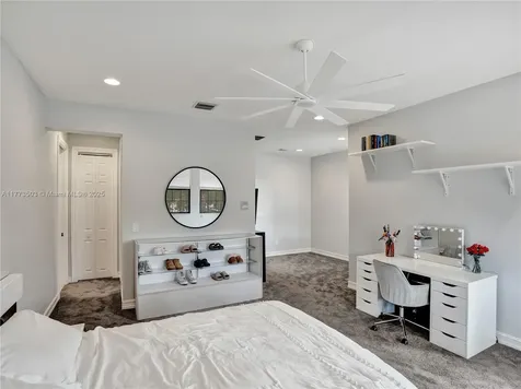 8437 Hawks Gully Avenue Delray Beach FL 33446