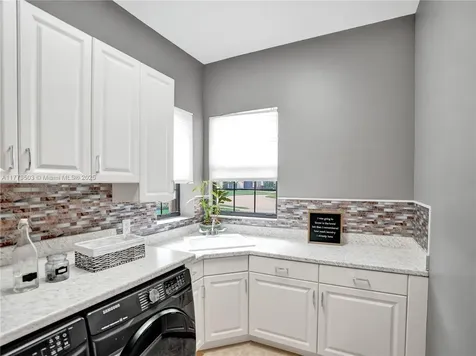 8437 Hawks Gully Avenue Delray Beach FL 33446