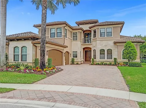 8437 Hawks Gully Avenue Delray Beach FL 33446