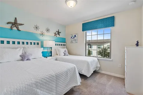 2428 Dubai Street Kissimmee FL 34747