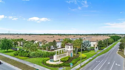 2428 Dubai Street Kissimmee FL 34747