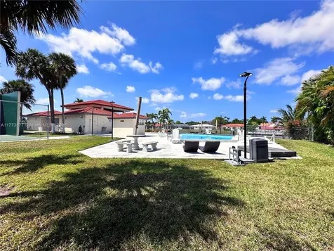 12459 SW 17th Lane Miami FL 33175