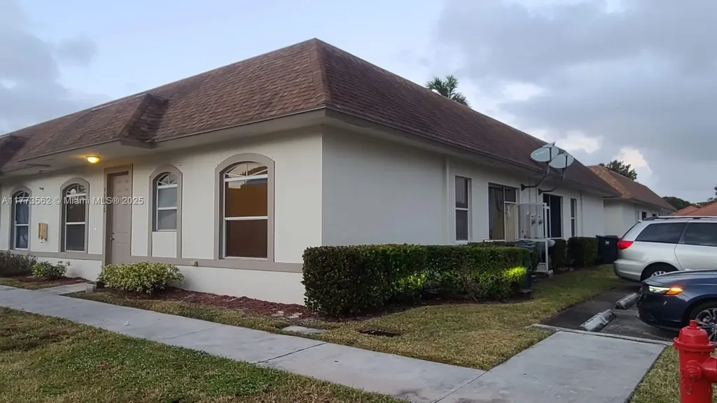 11975 Sturbridge Lane Wellington FL 33414