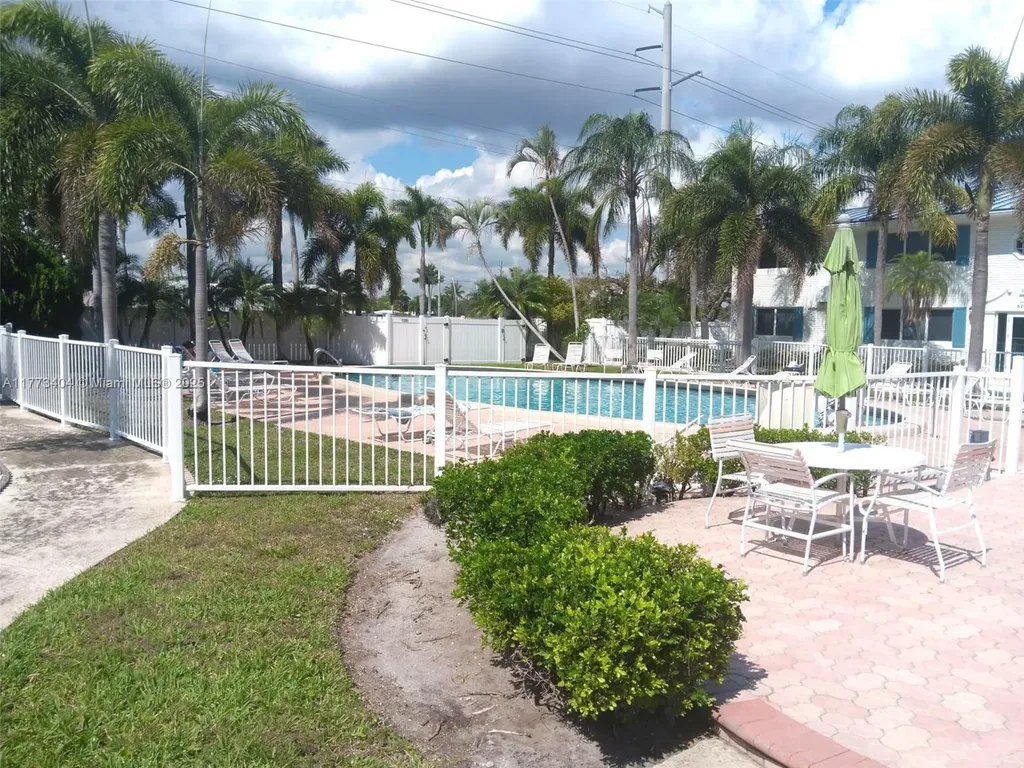 1821 NE 62nd Street Fort Lauderdale FL 33308