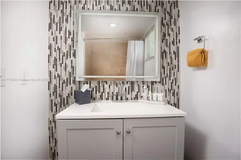 Surfside FL 33154