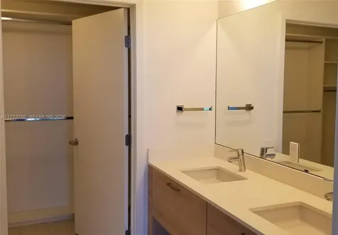 16385 Biscayne Boulevard North Miami Beach FL 33160