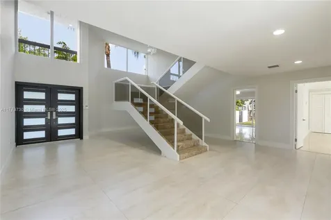 413 Santurce Avenue Coral Gables FL 33143