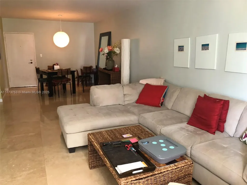 800 West Avenue Miami Beach FL 33139