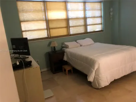 800 West Avenue Miami Beach FL 33139