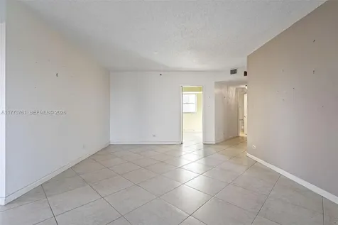 7200 Radice Court Lauderhill FL 33319