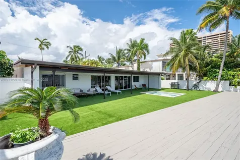 10935 N Bayshore Drive Miami FL 33161