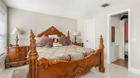 2719 Arrowwood Court Davie FL 33328