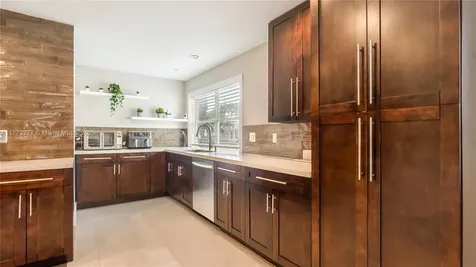 2719 Arrowwood Court Davie FL 33328