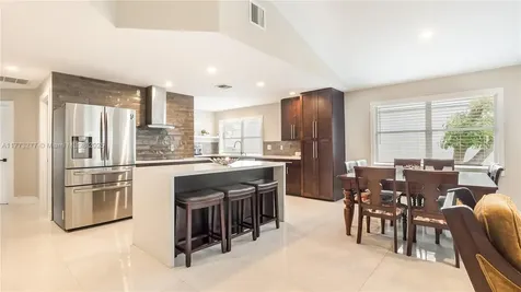 2719 Arrowwood Court Davie FL 33328