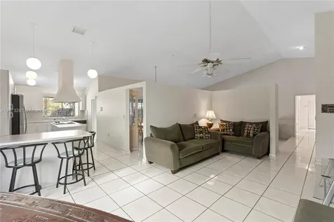 13921 SW 109th Street Miami FL 33186
