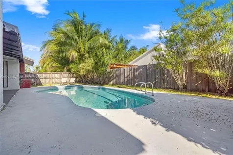 13921 SW 109th Street Miami FL 33186