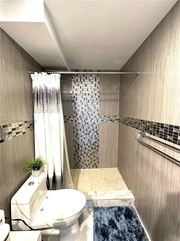 427 Golden Isles Drive Hallandale Beach FL 33009