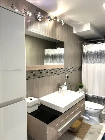 427 Golden Isles Drive Hallandale Beach FL 33009