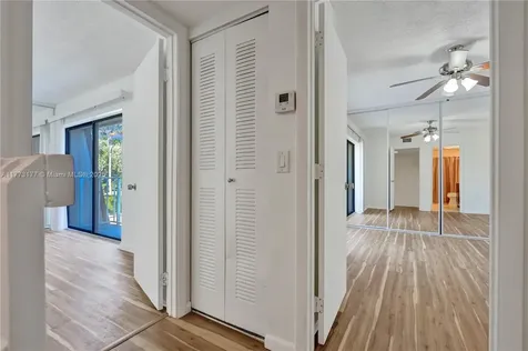 518 Green Springs Place West Palm Beach FL 33409