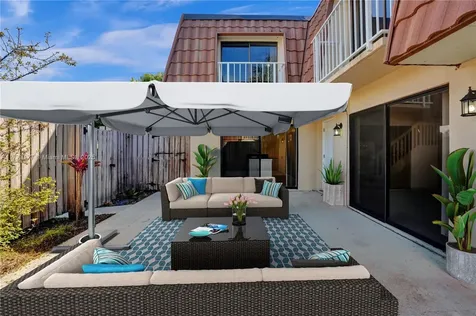 518 Green Springs Place West Palm Beach FL 33409