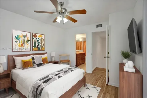 518 Green Springs Place West Palm Beach FL 33409