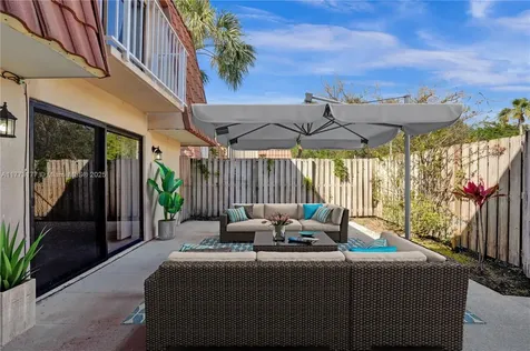 518 Green Springs Place West Palm Beach FL 33409