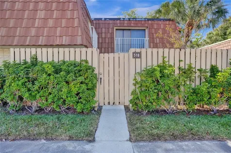 518 Green Springs Place West Palm Beach FL 33409