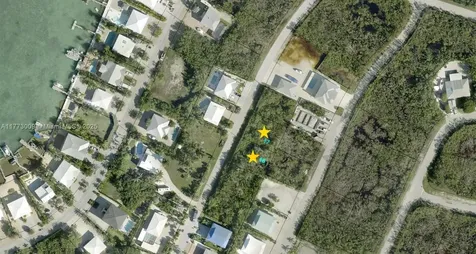 Lot 17 Jamaica Street Duck FL 33050