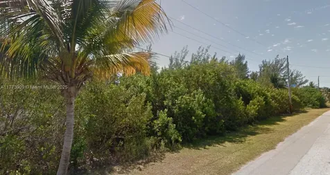 Lot 17 Jamaica Street Duck FL 33050