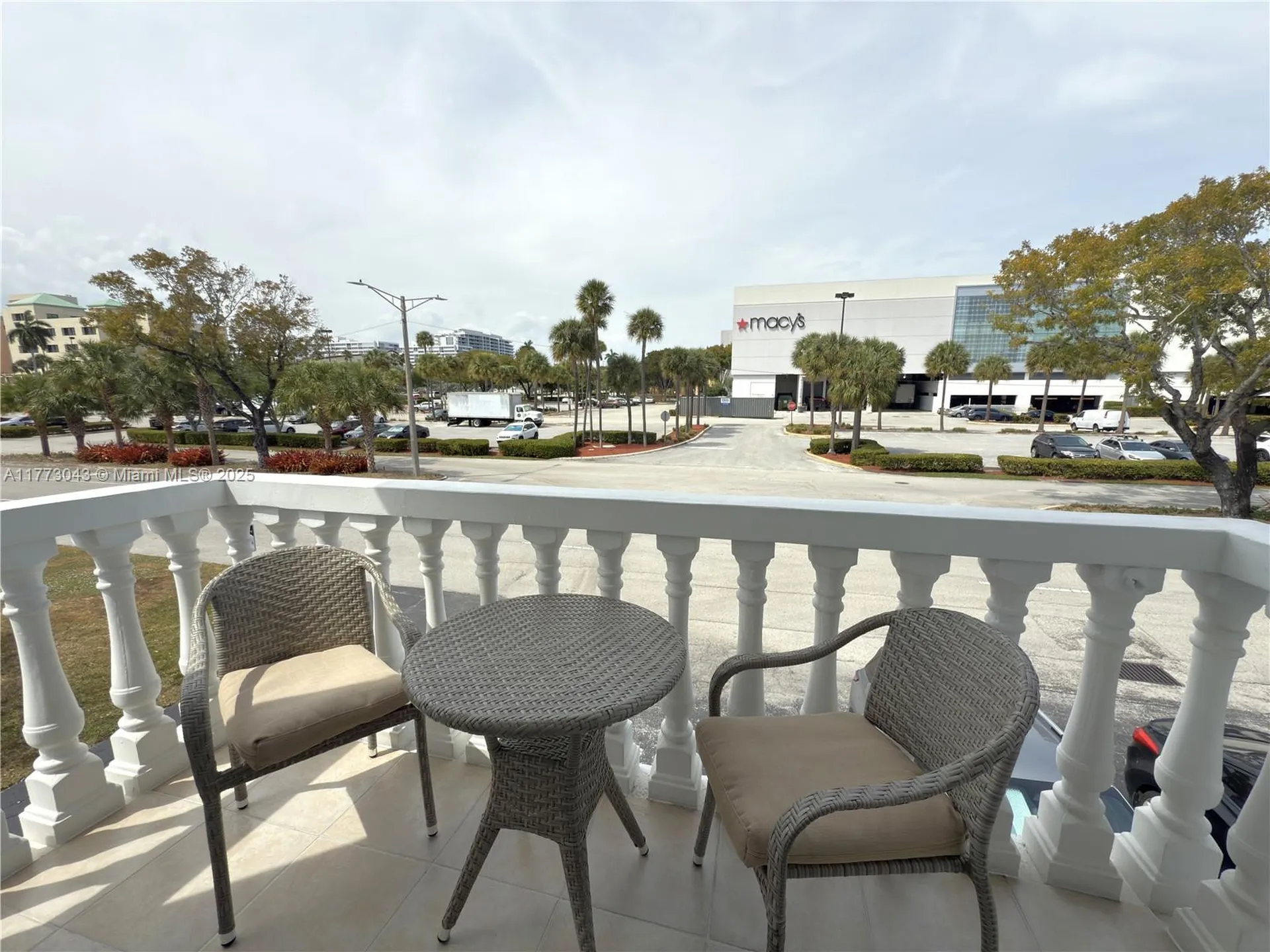 2340 NE 9th Street Fort Lauderdale FL 33304