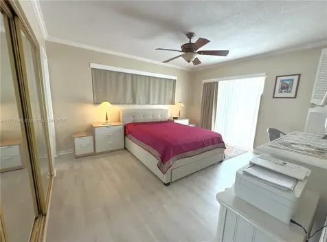 2340 NE 9th Street Fort Lauderdale FL 33304