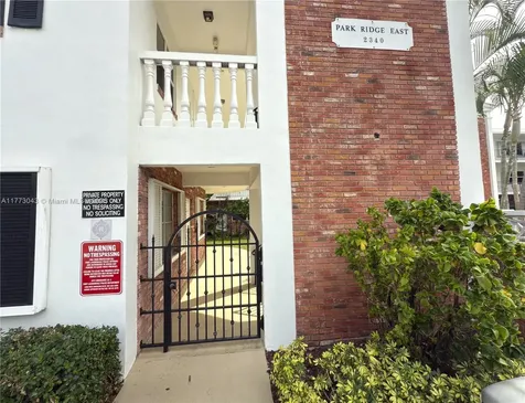 2340 NE 9th Street Fort Lauderdale FL 33304