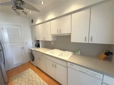 2340 NE 9th Street Fort Lauderdale FL 33304