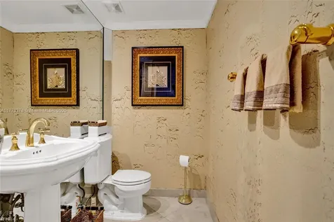 19111 Collins Avenue Sunny Isles Beach FL 33160